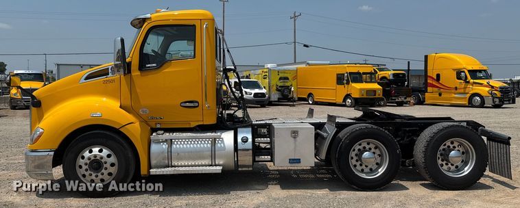 image for item EU2023 2022 Kenworth T680 semi truck