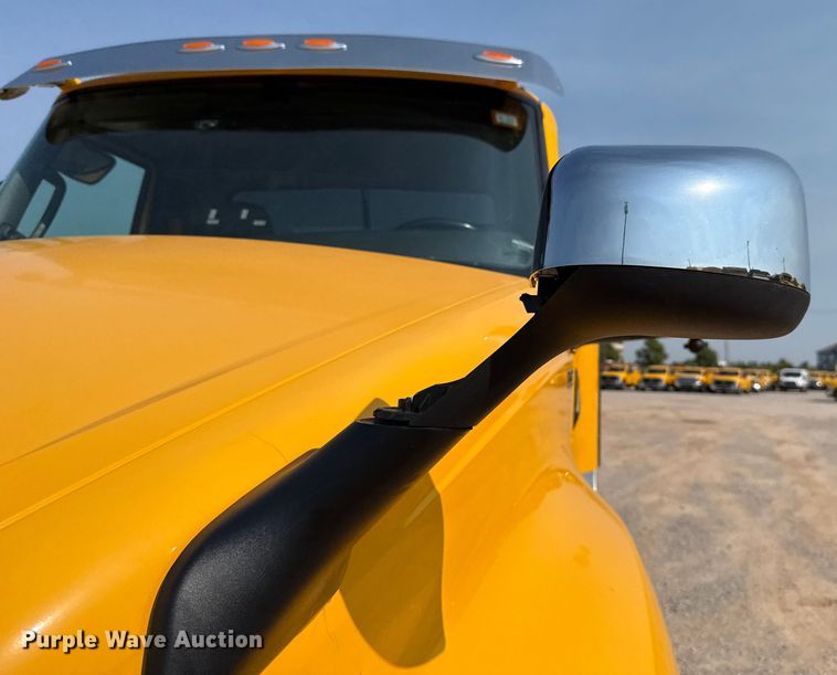 image for item EU2024 2021 International LT625 semi truck