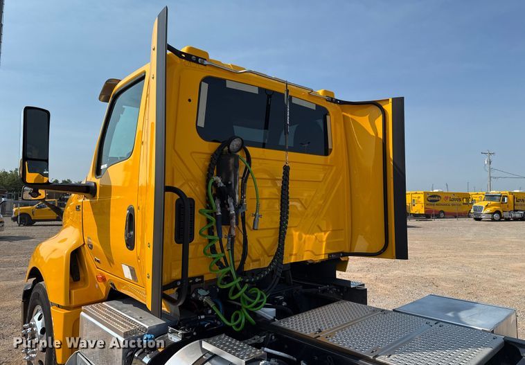 image for item EU2024 2021 International LT625 semi truck