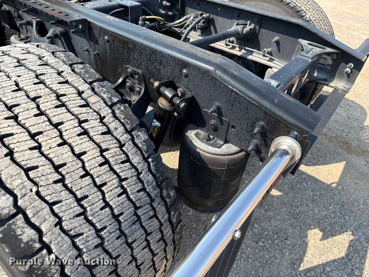 image for item EU2024 2021 International LT625 semi truck