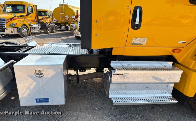 image for item EU2024 2021 International LT625 semi truck