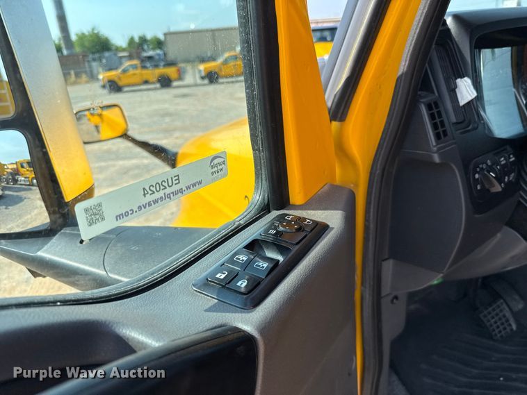 image for item EU2024 2021 International LT625 semi truck