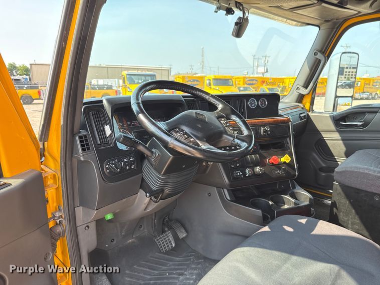 image for item EU2024 2021 International LT625 semi truck