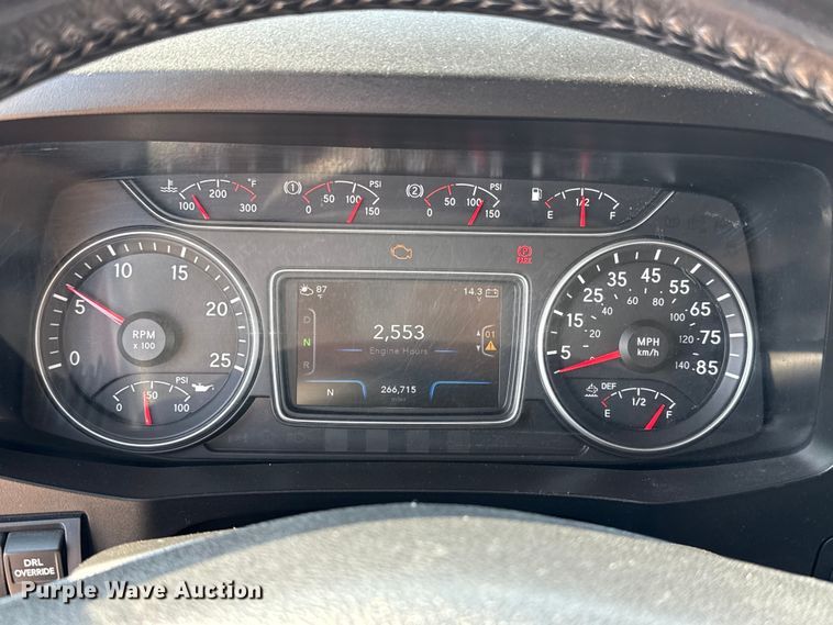 image for item EU2024 2021 International LT625 semi truck