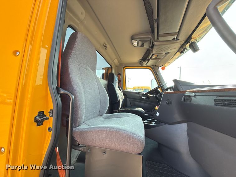 image for item EU2024 2021 International LT625 semi truck