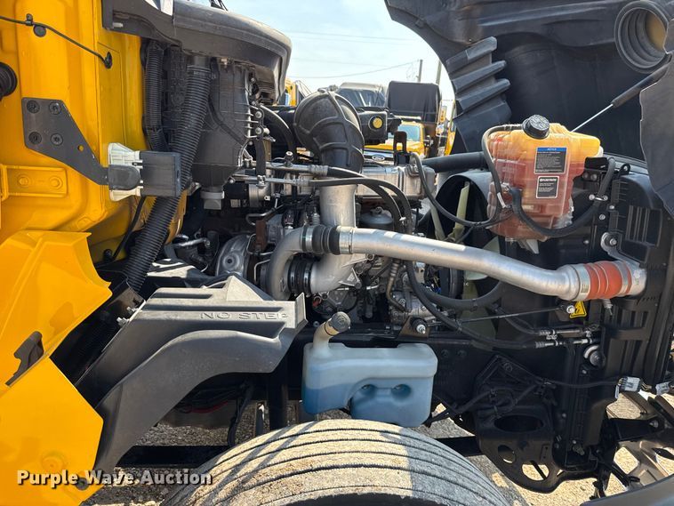 image for item EU2024 2021 International LT625 semi truck