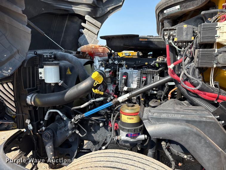 image for item EU2024 2021 International LT625 semi truck