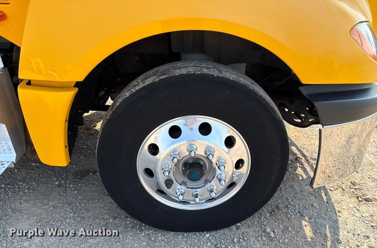 image for item EU2024 2021 International LT625 semi truck