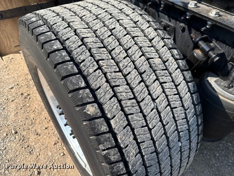 image for item EU2024 2021 International LT625 semi truck