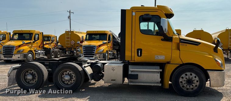 CAMIóN 2022 FREIGHTLINER