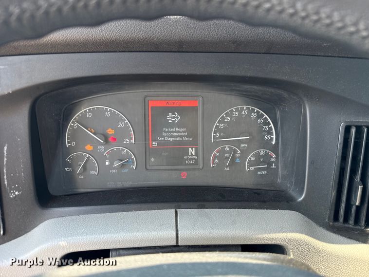 image for item EU2025 2022 Freightliner Cascadia 126 semi truck