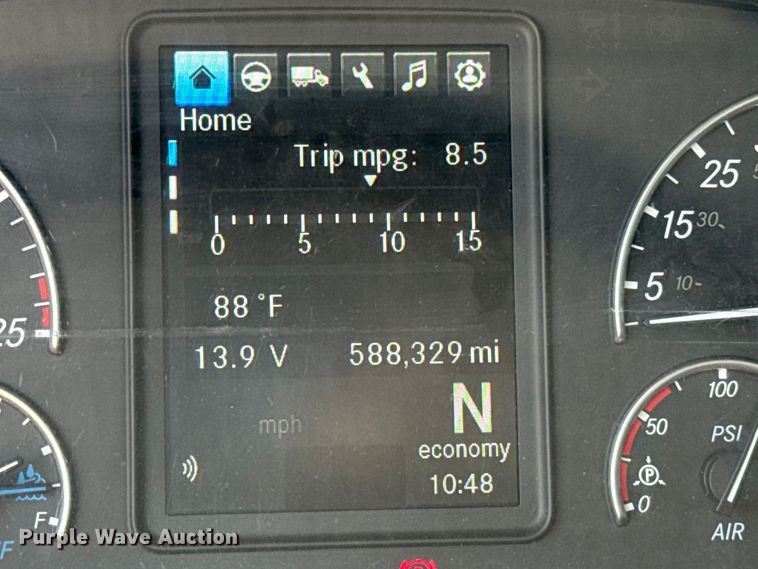 image for item EU2025 2022 Freightliner Cascadia 126 semi truck