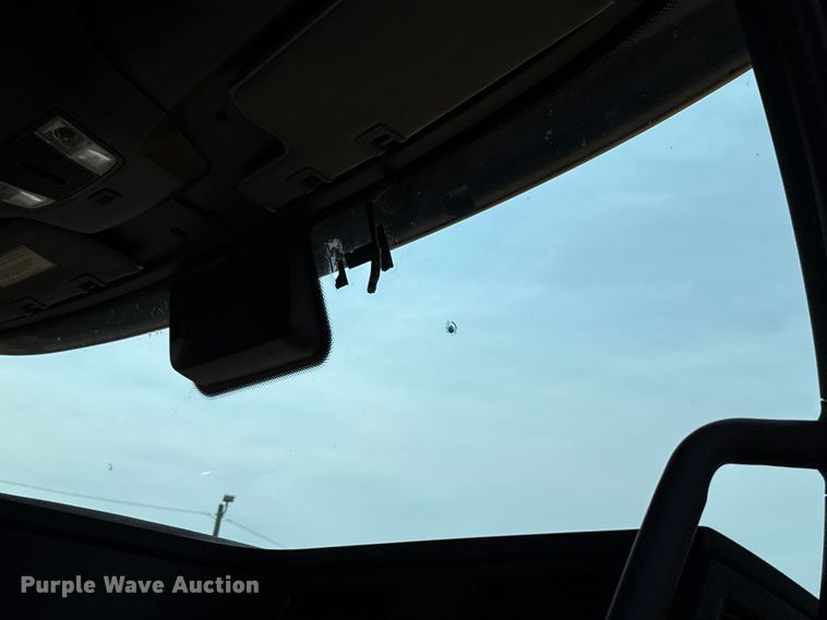 image for item EU2025 2022 Freightliner Cascadia 126 semi truck