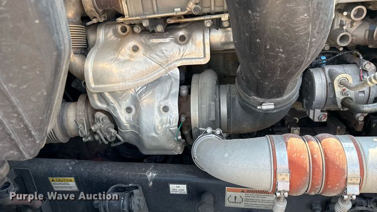 image for item EU2025 2022 Freightliner Cascadia 126 semi truck