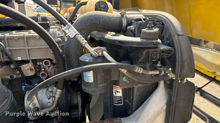 image for item EU2025 2022 Freightliner Cascadia 126 semi truck