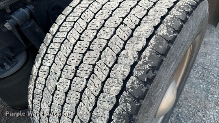 image for item EU2025 2022 Freightliner Cascadia 126 semi truck