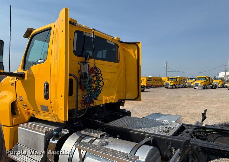 image for item EU2026 2021 International LT625 semi truck