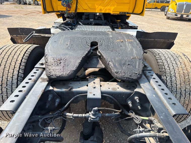 image for item EU2026 2021 International LT625 semi truck