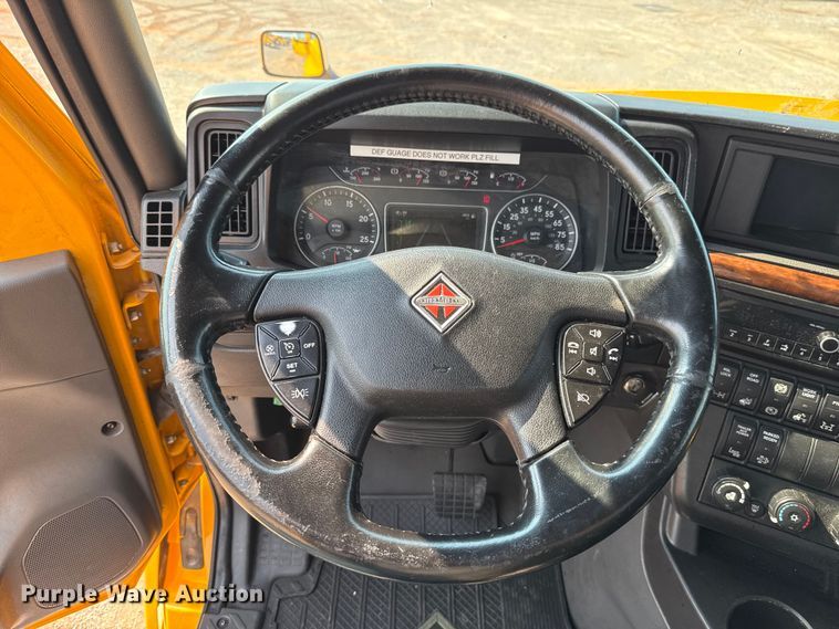 image for item EU2026 2021 International LT625 semi truck