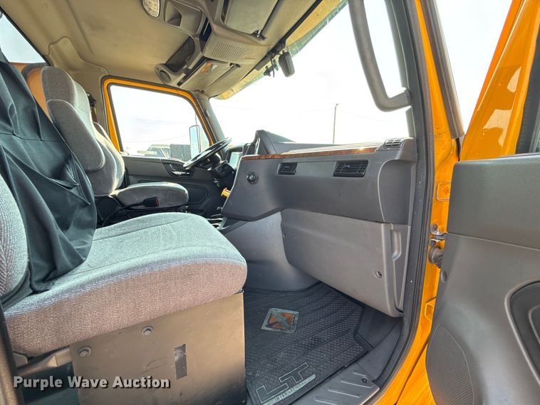 image for item EU2026 2021 International LT625 semi truck