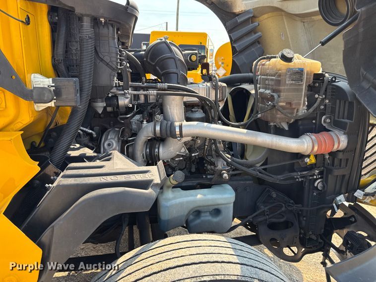 image for item EU2026 2021 International LT625 semi truck