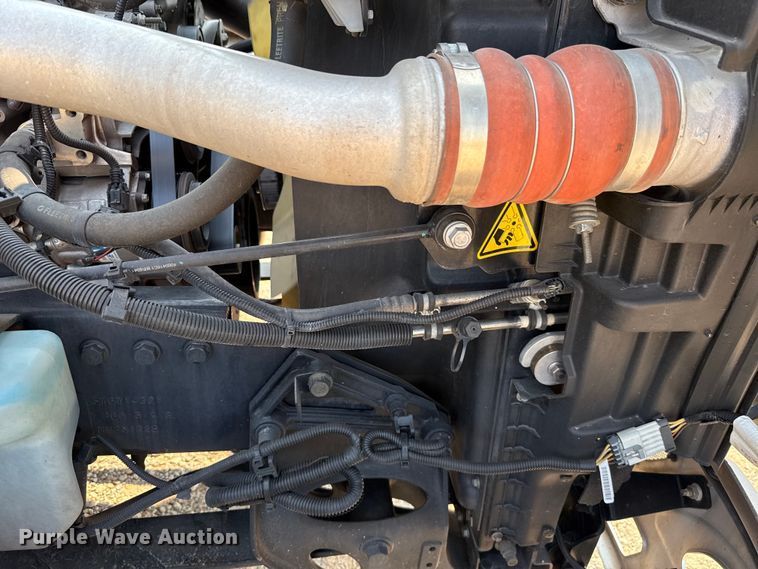 image for item EU2026 2021 International LT625 semi truck