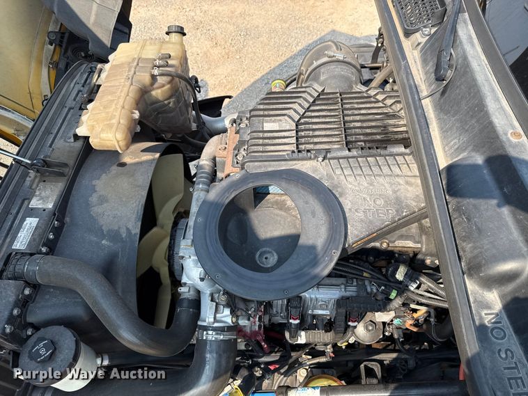 image for item EU2026 2021 International LT625 semi truck