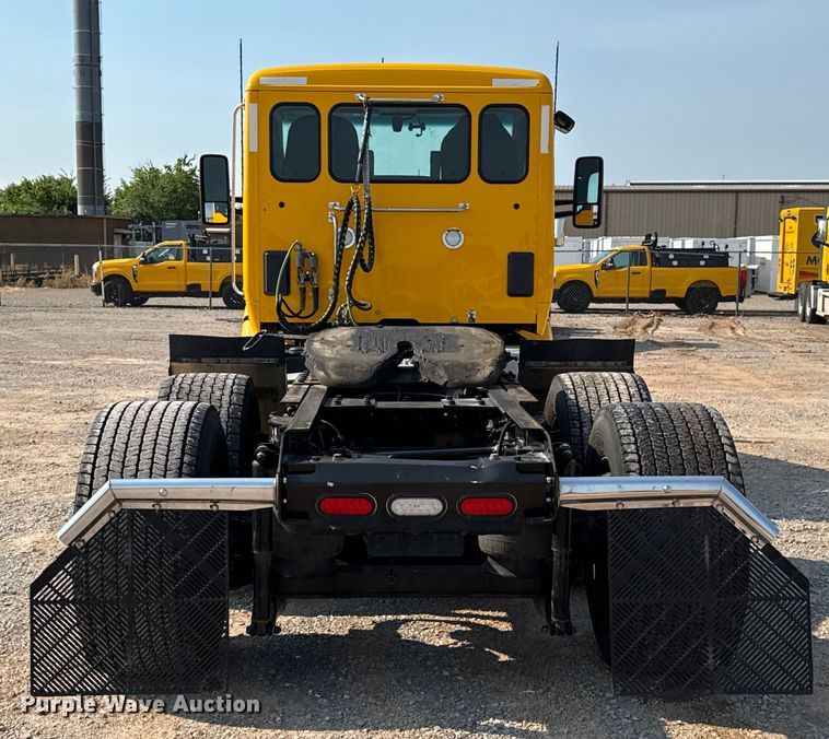 image for item EU2027 2020 Kenworth T680 semi truck