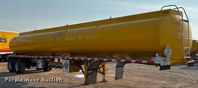 image for item EU2028 2006 Beall BAST-96-3-SB tank trailer