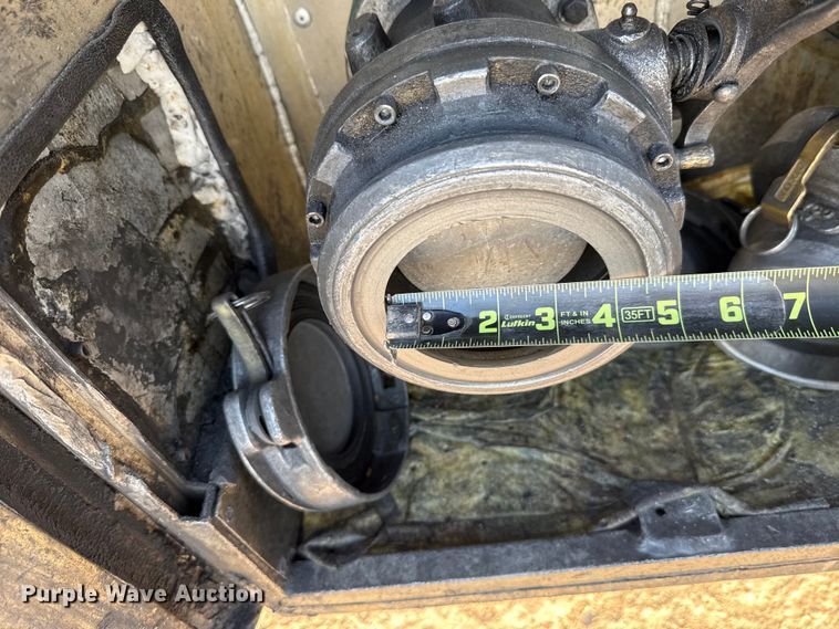 image for item EU2029 2004 Beall BAST-96-3-SB tank trailer