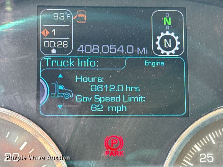 image for item EU2039 2022 Kenworth T680 semi truck