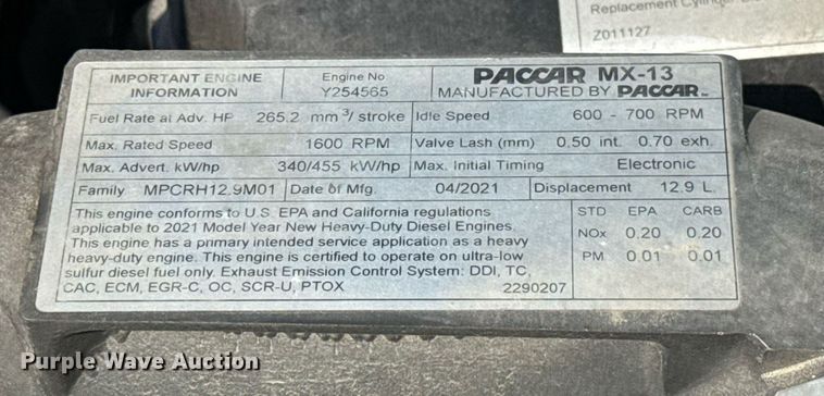 image for item EU2039 2022 Kenworth T680 semi truck