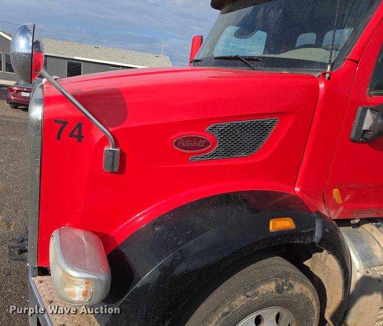 image for item FB9430 2014 Peterbilt 567 semi truck