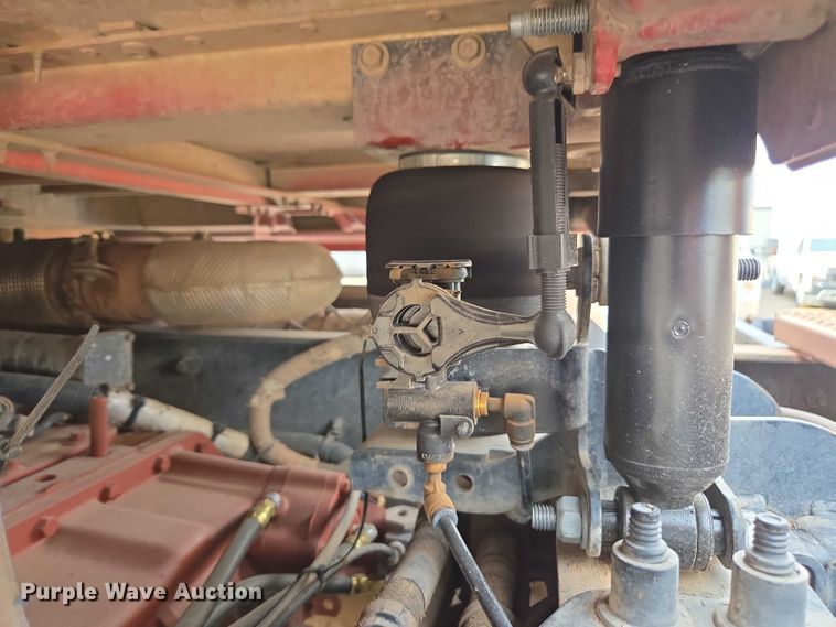 image for item FB9430 2014 Peterbilt 567 semi truck