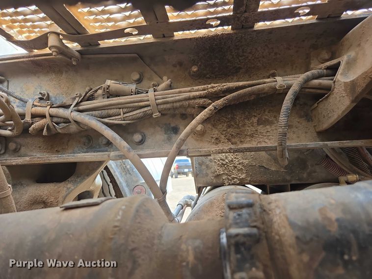 image for item FB9430 2014 Peterbilt 567 semi truck