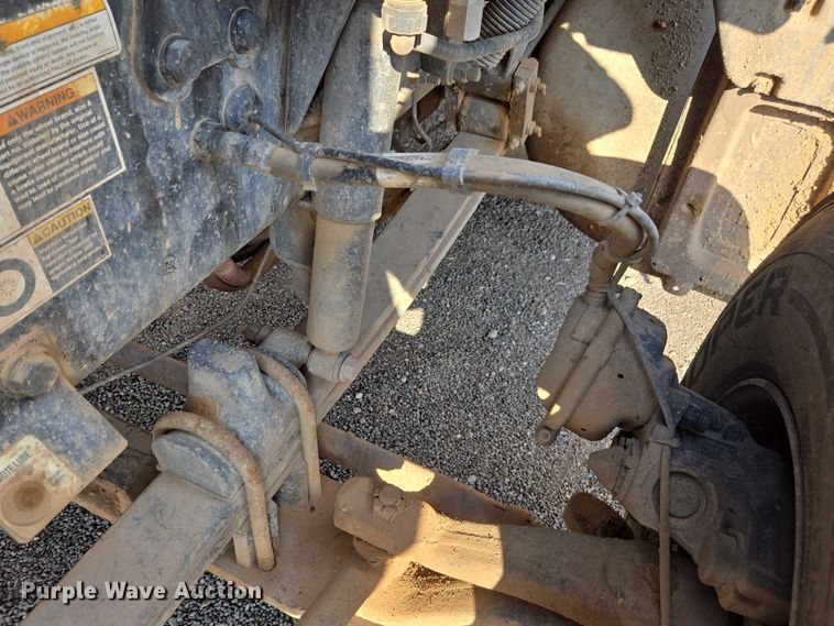 image for item FB9430 2014 Peterbilt 567 semi truck