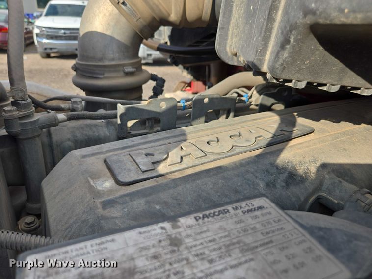 image for item FB9430 2014 Peterbilt 567 semi truck