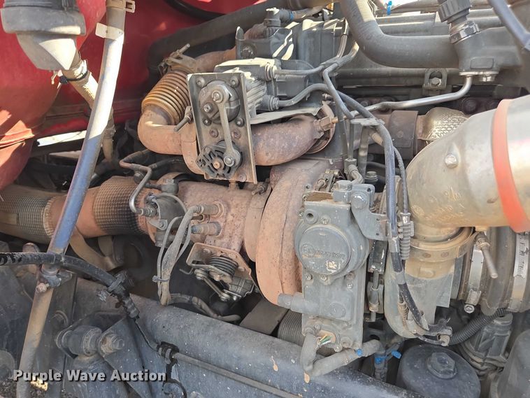 image for item FB9430 2014 Peterbilt 567 semi truck