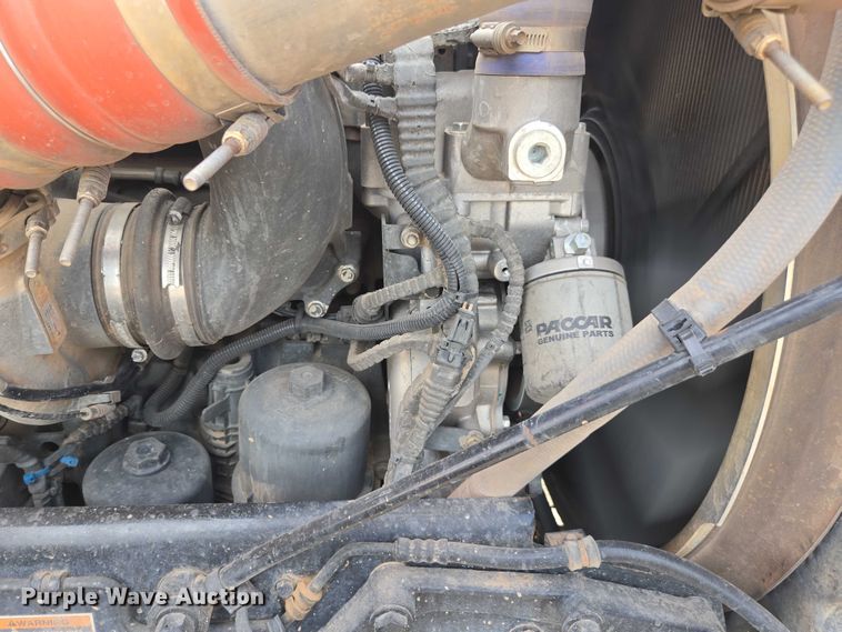 image for item FB9430 2014 Peterbilt 567 semi truck