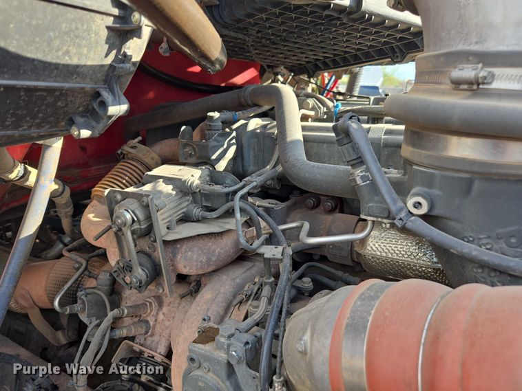 image for item FB9430 2014 Peterbilt 567 semi truck