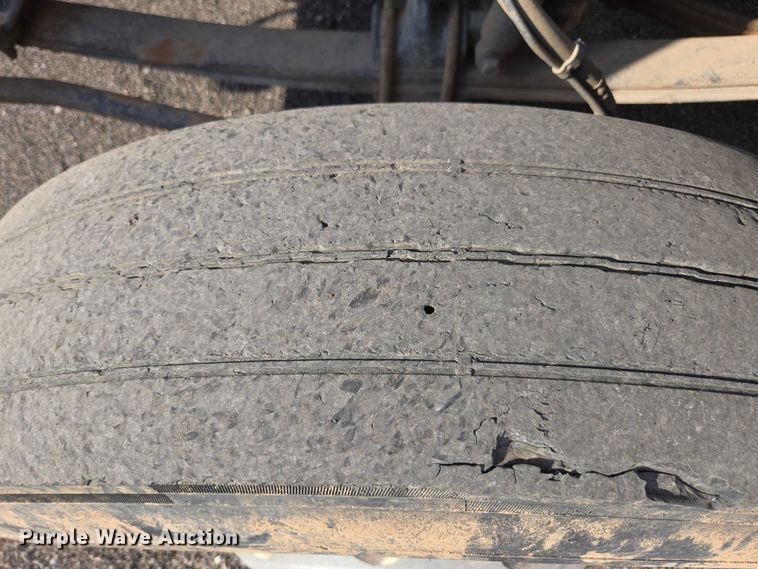 image for item FB9430 2014 Peterbilt 567 semi truck