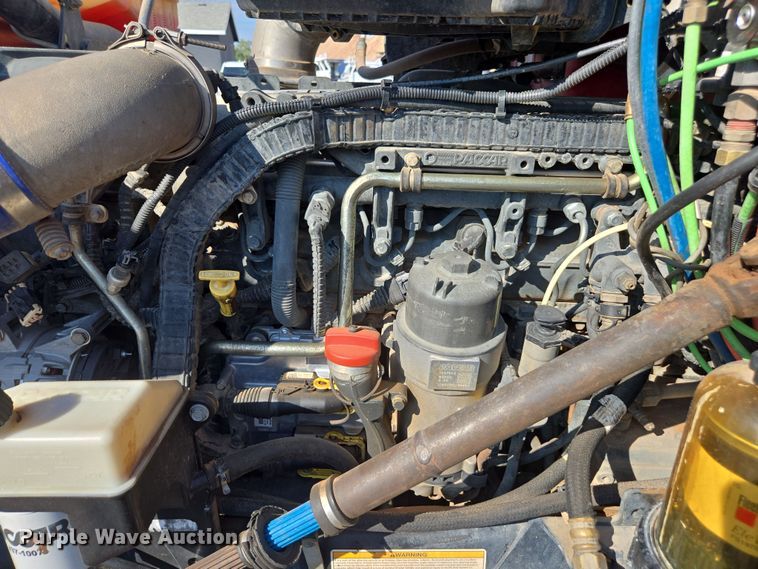 image for item FB9431 2015 Peterbilt 567 semi truck