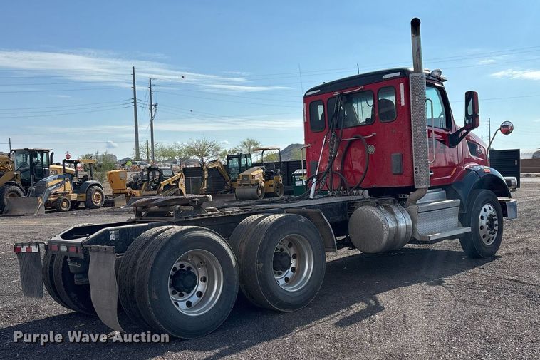 image for item FB9432 2018 Peterbilt 567 semi truck