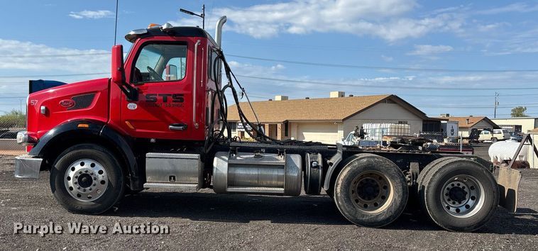 image for item FB9432 2018 Peterbilt 567 semi truck