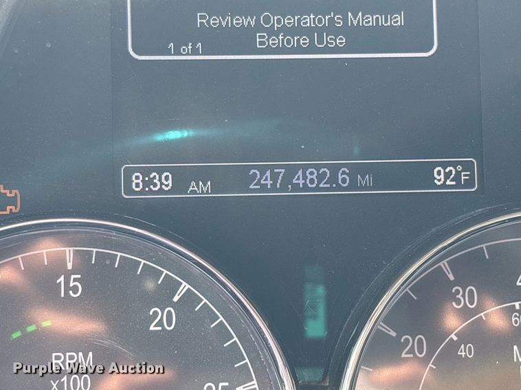 image for item FB9432 2018 Peterbilt 567 semi truck