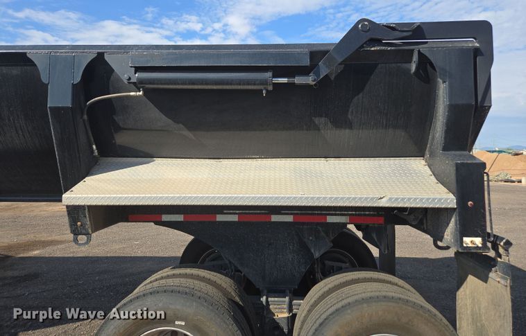 image for item FB9433 2021 Dura-Haul end dump trailer