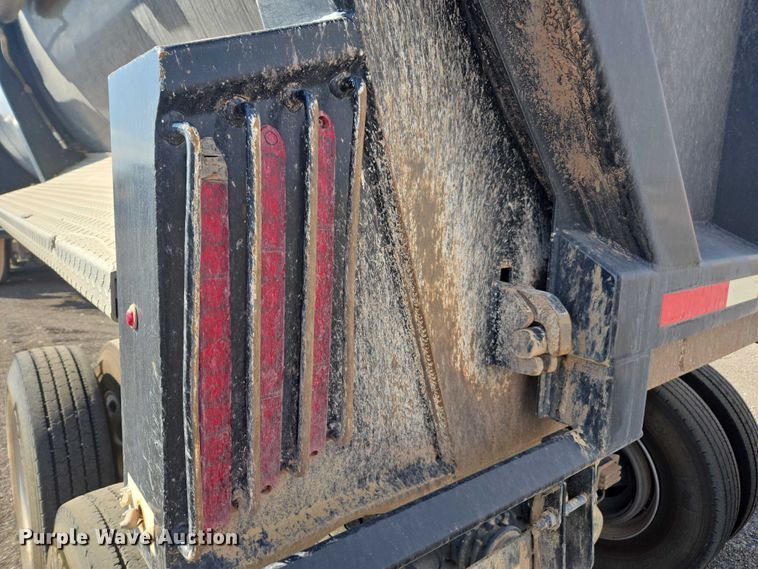 image for item FB9433 2021 Dura-Haul end dump trailer
