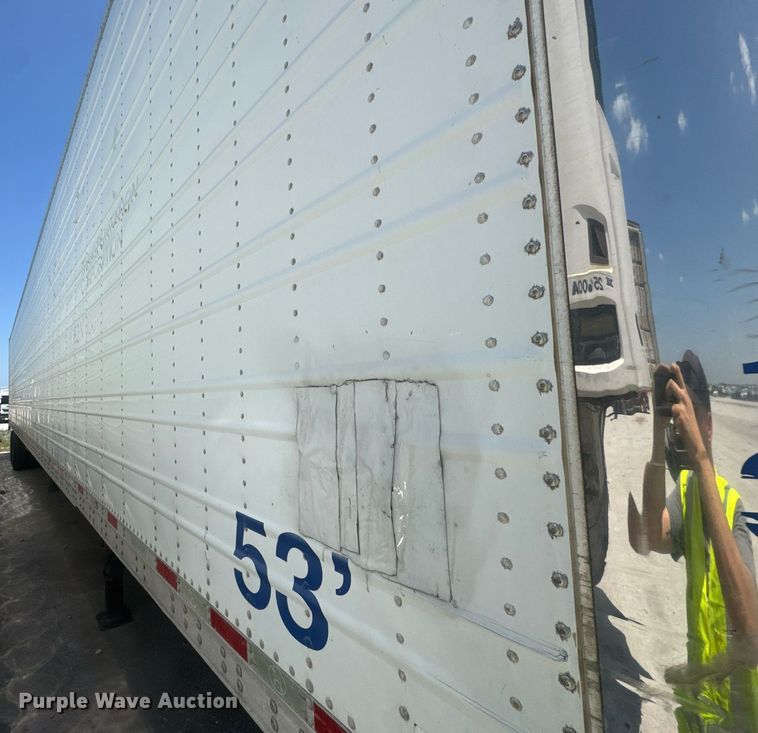 image for item YA0433 2013 Great Dane refrigerated van trailer