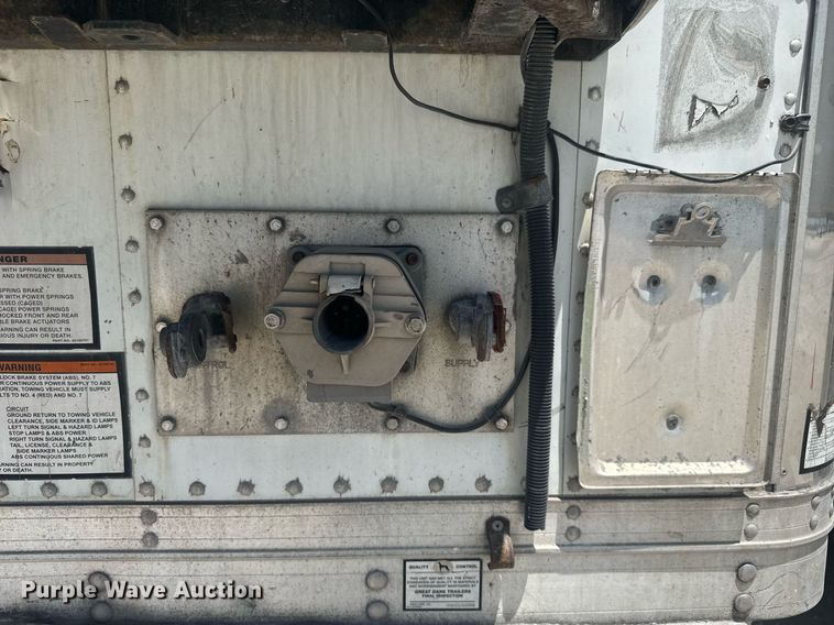 image for item YA0433 2013 Great Dane refrigerated van trailer