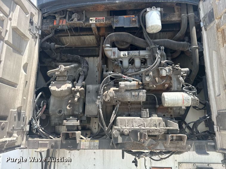 image for item YA0433 2013 Great Dane refrigerated van trailer